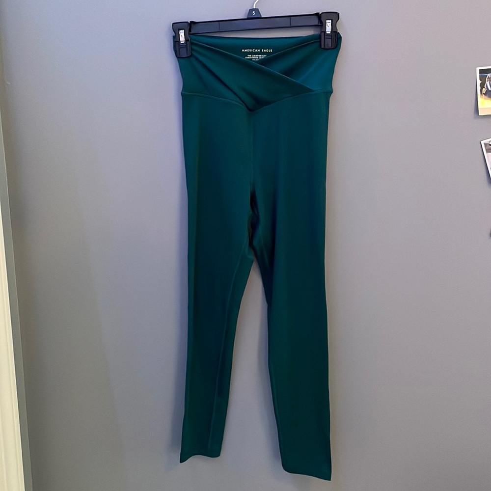 AE crossover leggings size Small
